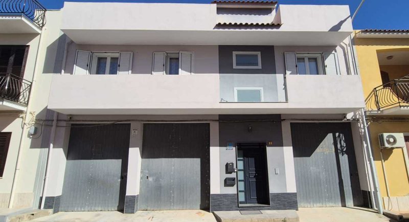 Vrijstaande woning in Avola