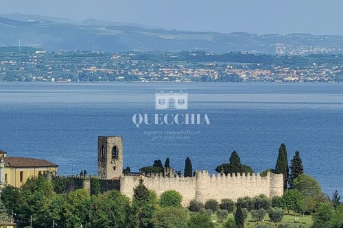 Building plot in Torri del Benaco