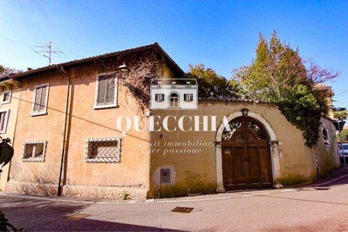 Отдельно стоящий дом в Бардолино