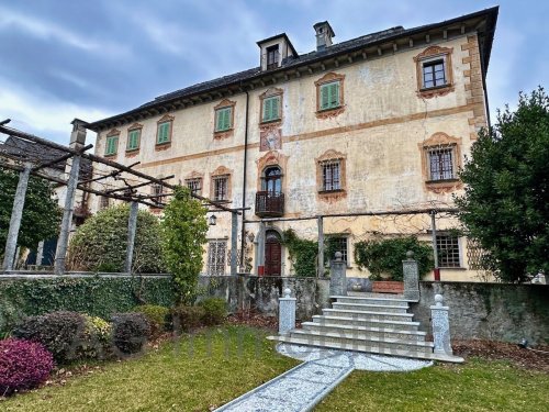 Historisches Haus in Trontano