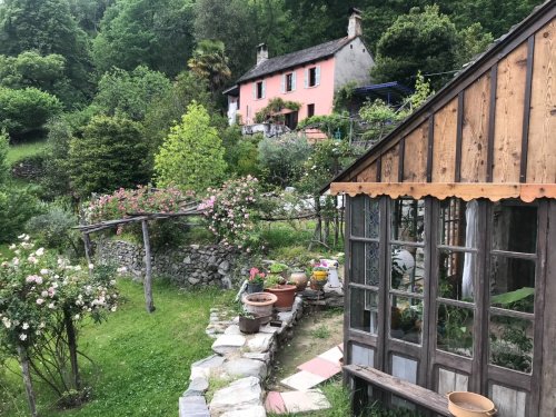 Historisches Haus in Crevoladossola