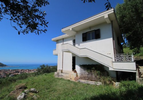 Casa indipendente a Sapri