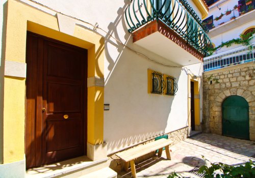 Hus i Centola