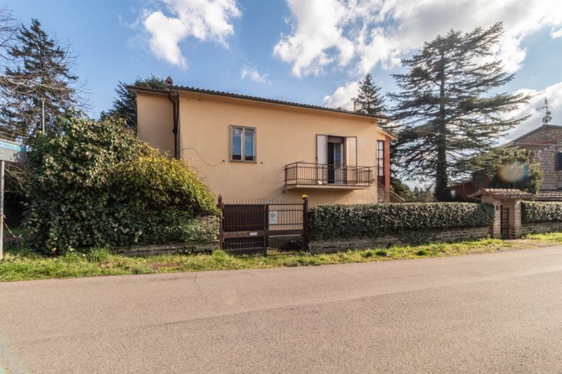 Casa independiente en Capranica