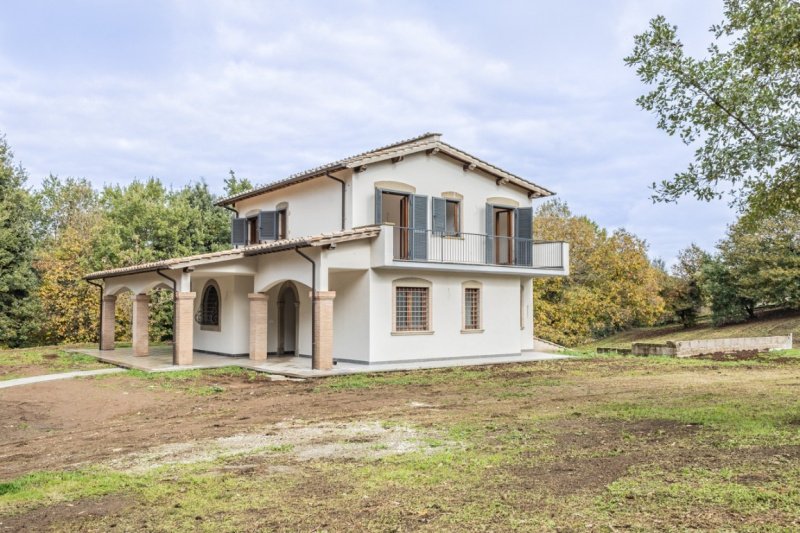 Вилла в Бассано-Романо