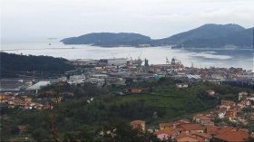Casa indipendente a Vezzano Ligure