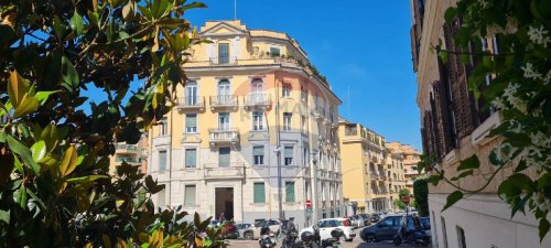 Immobile commerciale a Roma