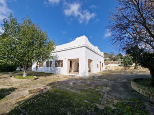 Villa in Parabita