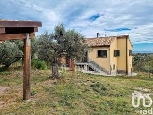 Villa a Cupra Marittima