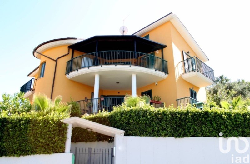 Вилла в Колоннелла