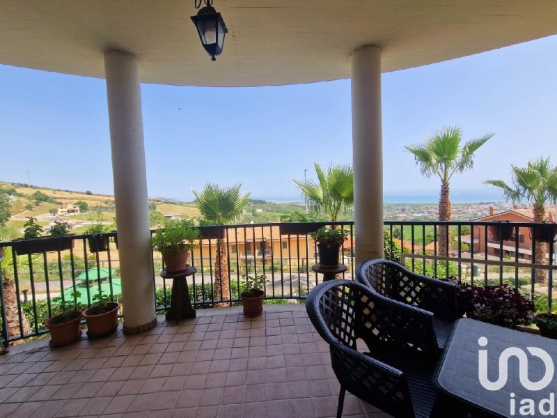 Moradia em Colonnella