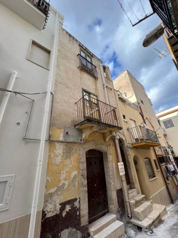Vrijstaande woning in Alcamo