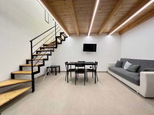 Enrumslägenhet i Castellammare del Golfo