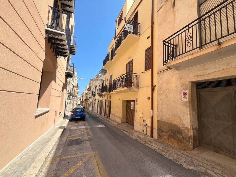 Квартира в Кастелламмаре-дель-Гольфо