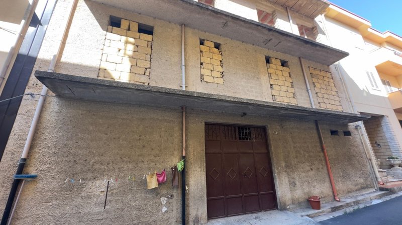 Casa independiente en Partinico