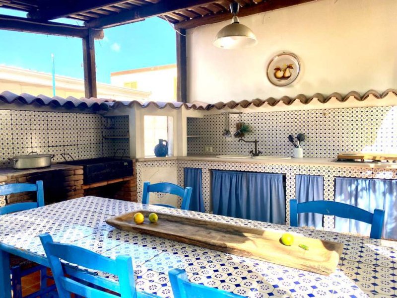 Особняк из двух квартир в Алькамо