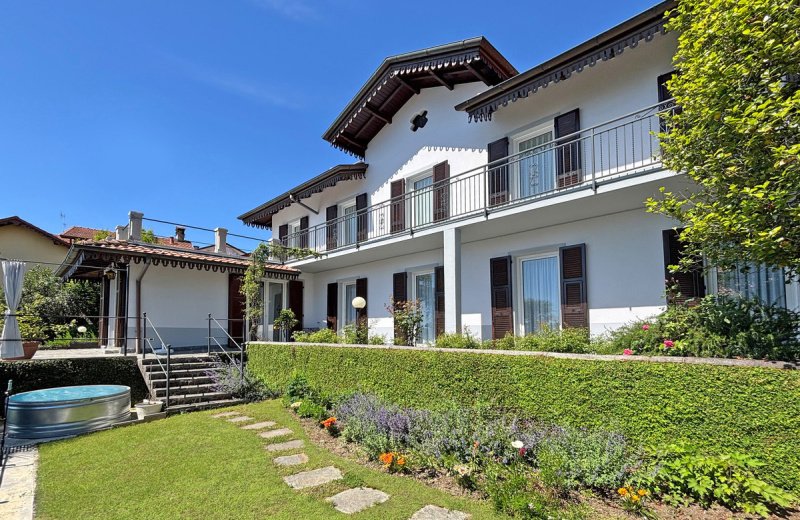 Villa a Verbania