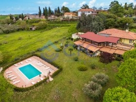 Особняк в Монтефьоре-делл'Азо