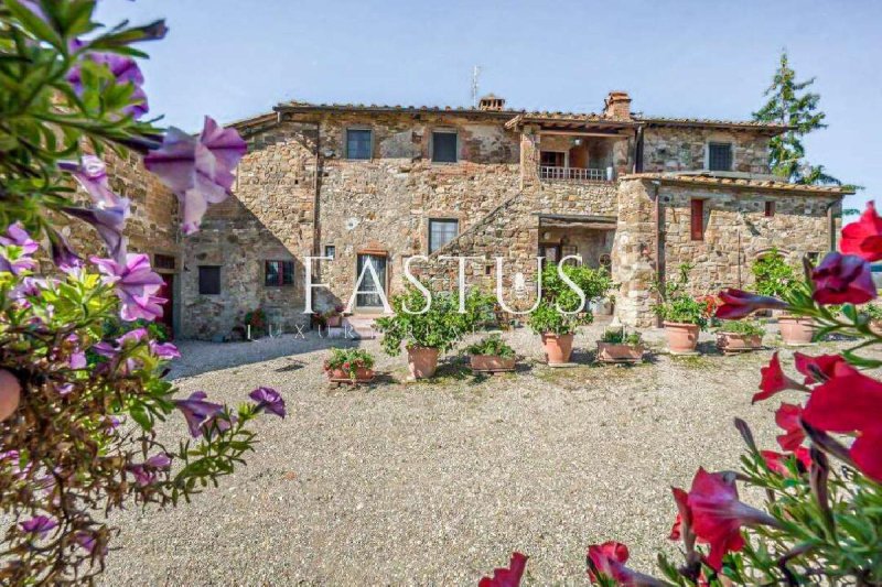 Klein huisje op het platteland in Barberino Tavarnelle