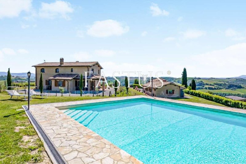 Farmhouse in Montalcino