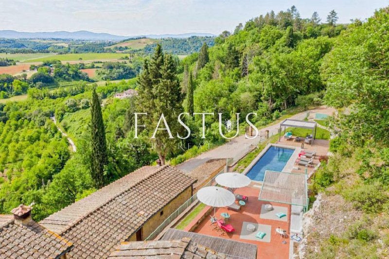 Casolare a Poggibonsi