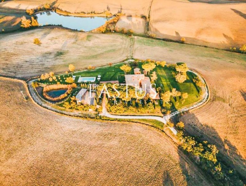 Farmhouse in Monteroni d'Arbia