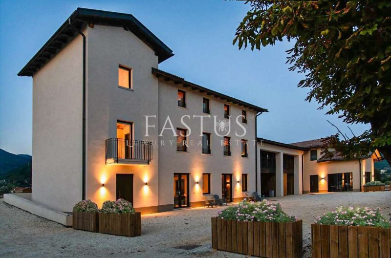 Villa i Caprino Veronese