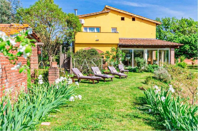 6 Bedrooms Villa for sale in Capannori [802620] | Gate-away®