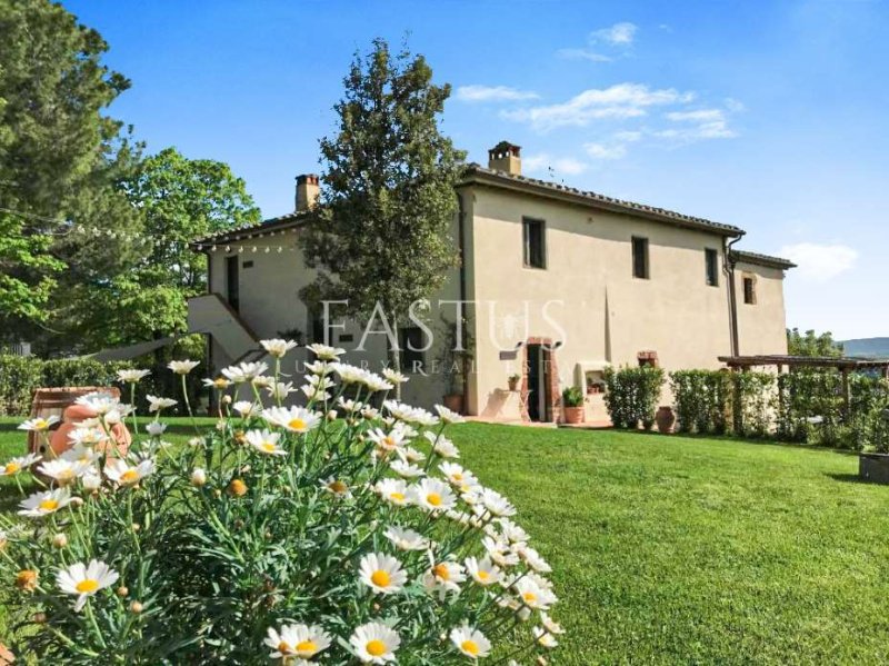 Отдельно стоящий дом в Сан-Джиминьяно