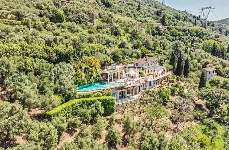 Villa in Pietrasanta