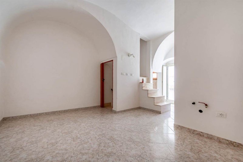 Self-contained apartment in Castellana Grotte