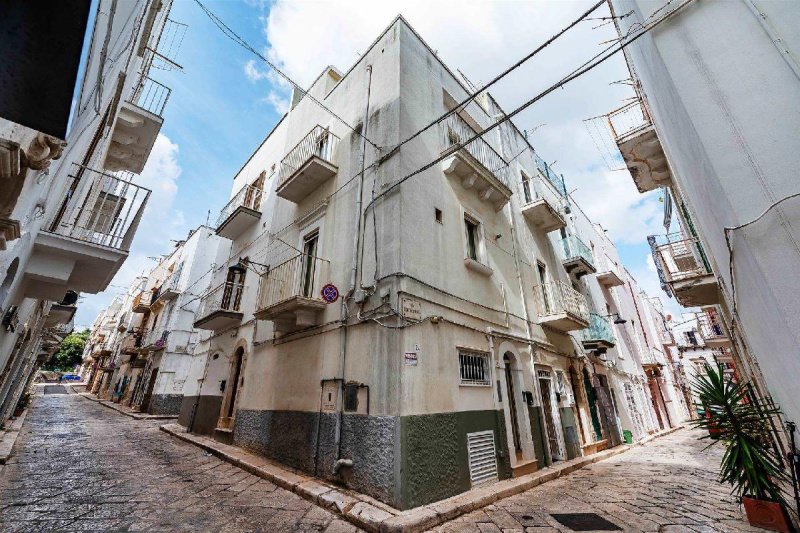 Self-contained apartment in Castellana Grotte