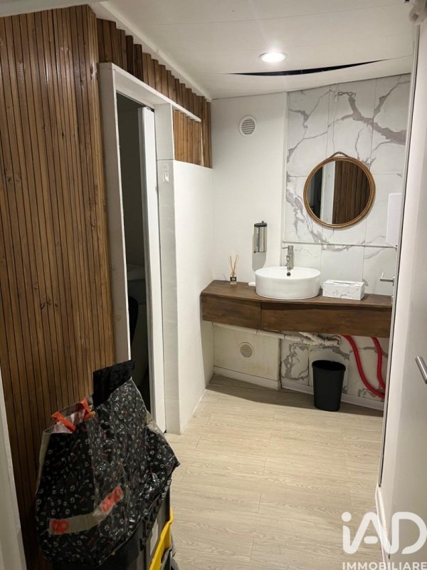 Kommersiell byggnad i Genua