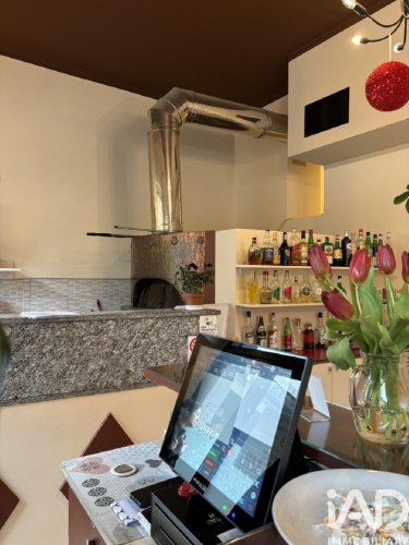 Edifício comercial em Milão