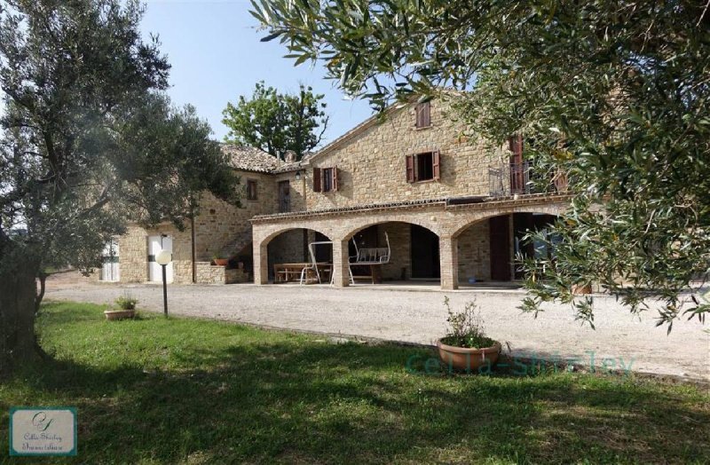Casa a San Severino Marche