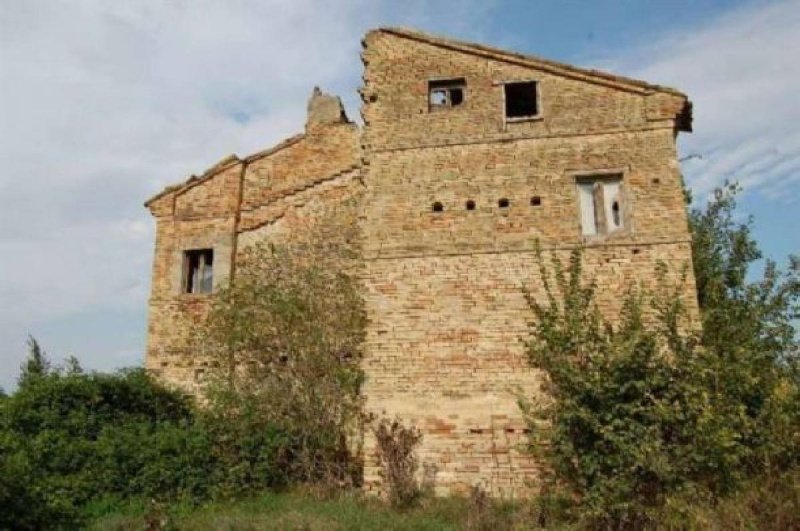 Отдельно стоящий дом в Мольяно