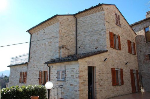 Maison individuelle à Montelparo