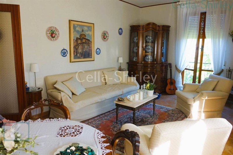 蒙泰迪诺韦公寓