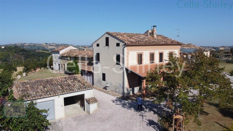 Casa em Sant'Angelo in Pontano