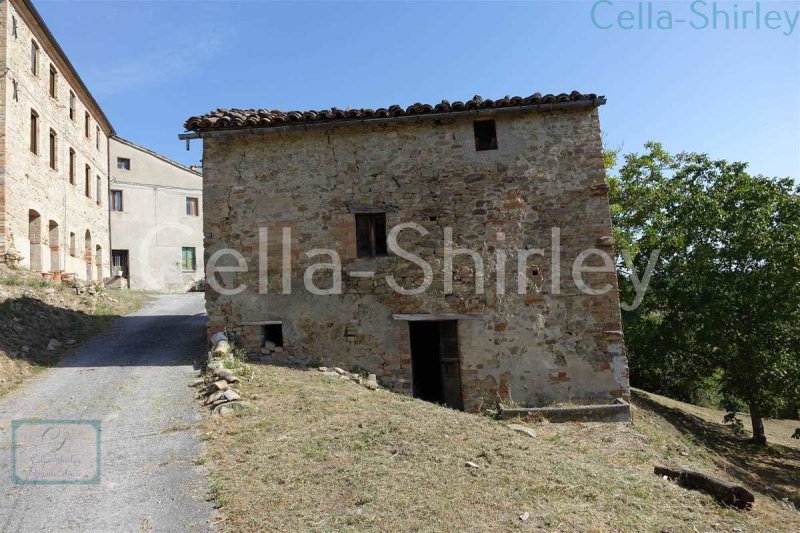 Casa geminada em Comunanza