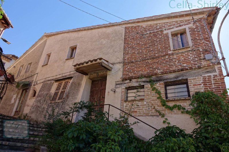 Casa semi indipendente a San Ginesio