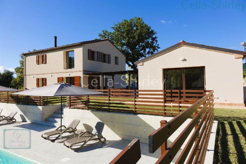 Особняк в Мольяно