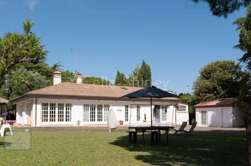 Villa in Civitanova Marche