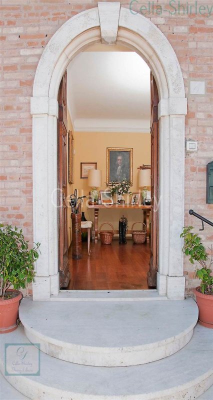 Semi-detached house in Monteleone di Fermo