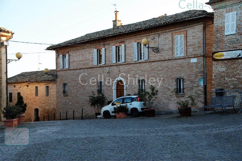 Semi-detached house in Monteleone di Fermo