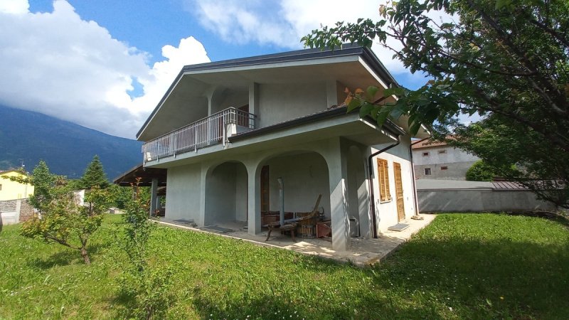 Вилла в Сан-Джорио-ди-Суза