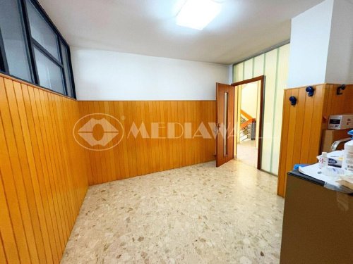 Commercial property in Maniago