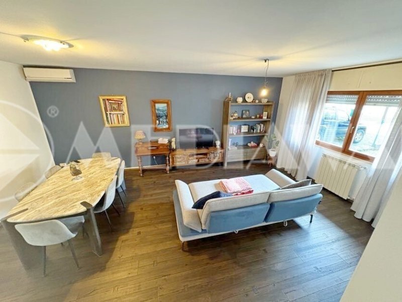 Maison mitoyenne à Maniago