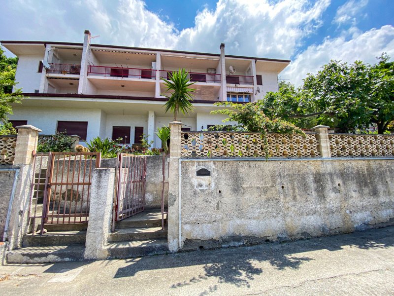 Apartment in Falconara Albanese