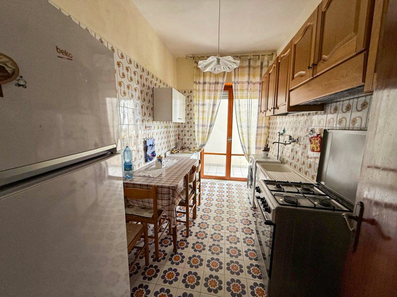 Lägenhet i Falconara Albanese